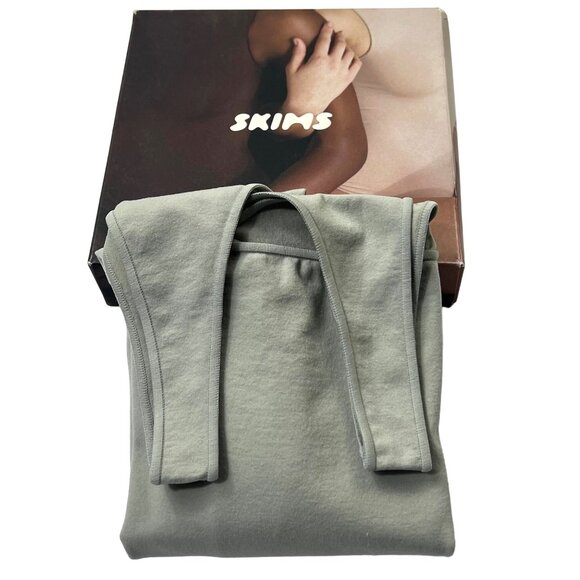 SKIMS Light Essential Scoop Neck Bodysuit Talc Womens 4X - Picture 1 of 9